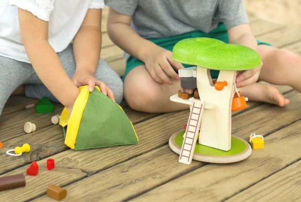 plantoys - Tree House (30)