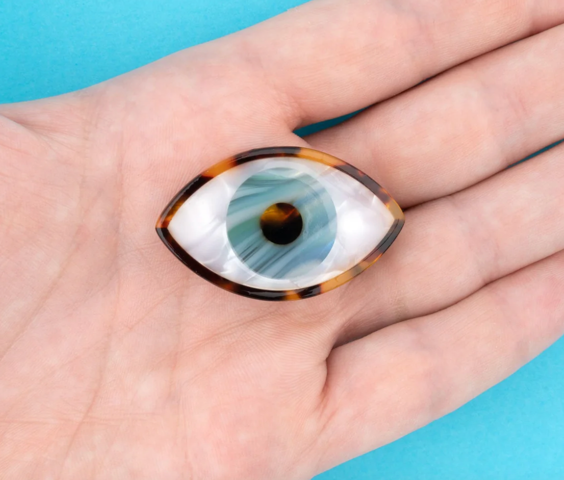 Blue eyes Hair clip *MUST BUY ITEM* 品牌主打款