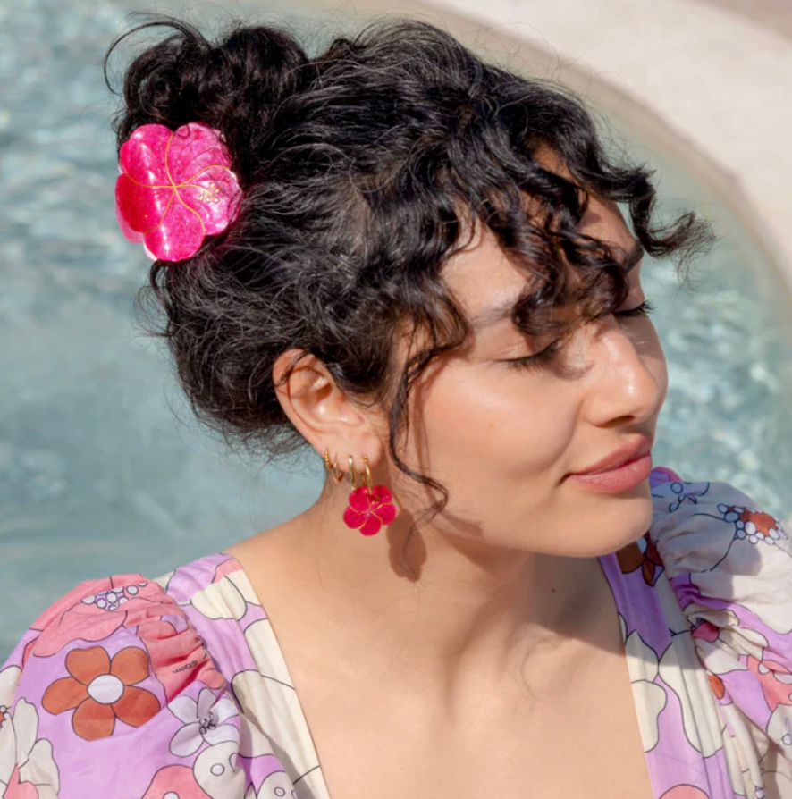 *new* Hibiscus Hair Claw