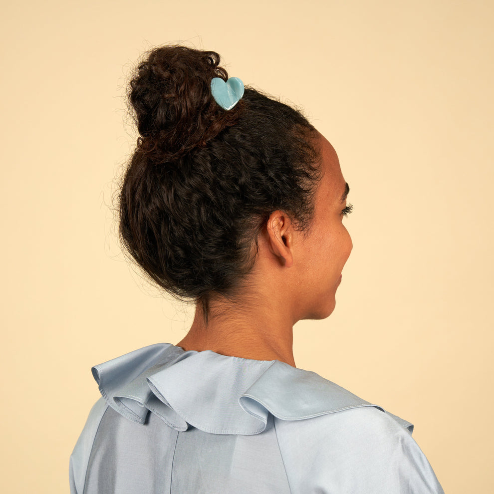 BLUE HEART MINI HAIR CLAW