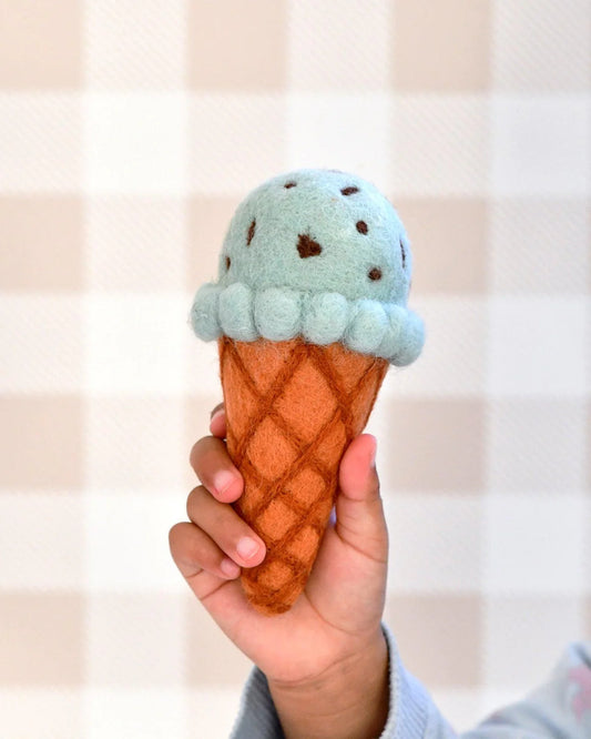 Tara treasure FELT MINT CHOCOLATE CHIP ICE CREAM