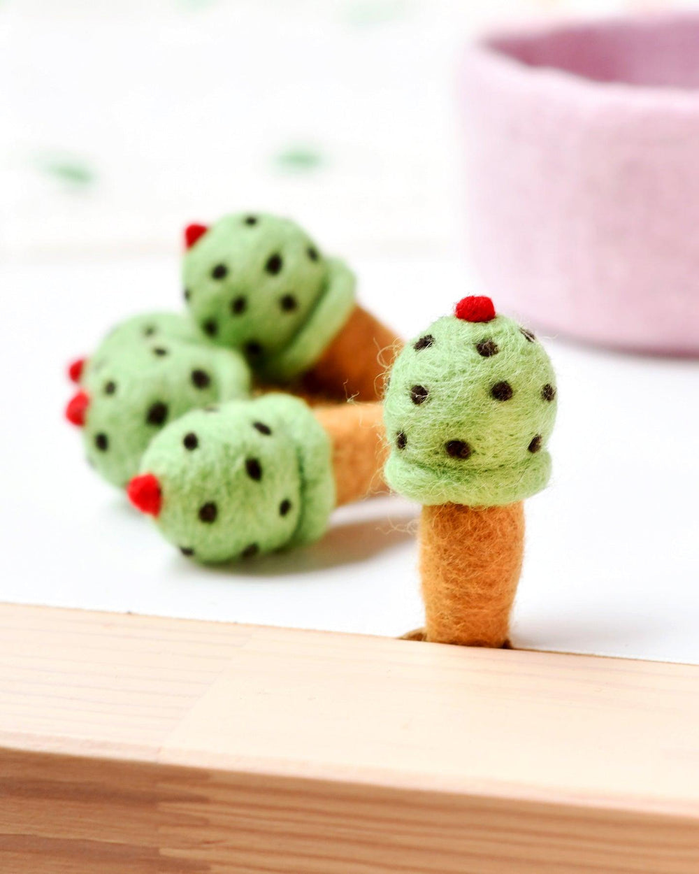 Tara treasure Felt Ice Creams - Pistachio with Chocolate Chips