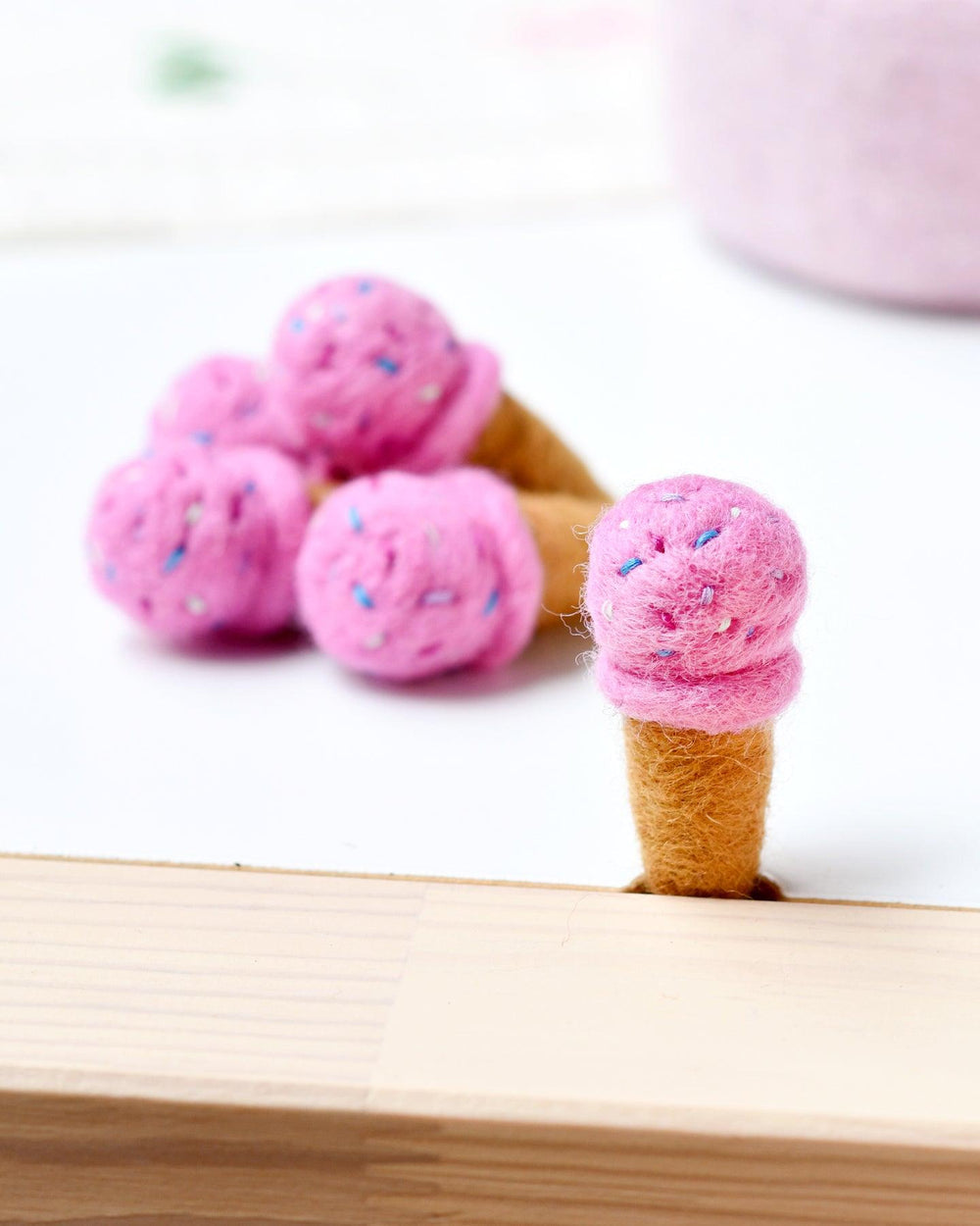 Tara treasure Felt Ice Creams - Raspberry with Sprinkles