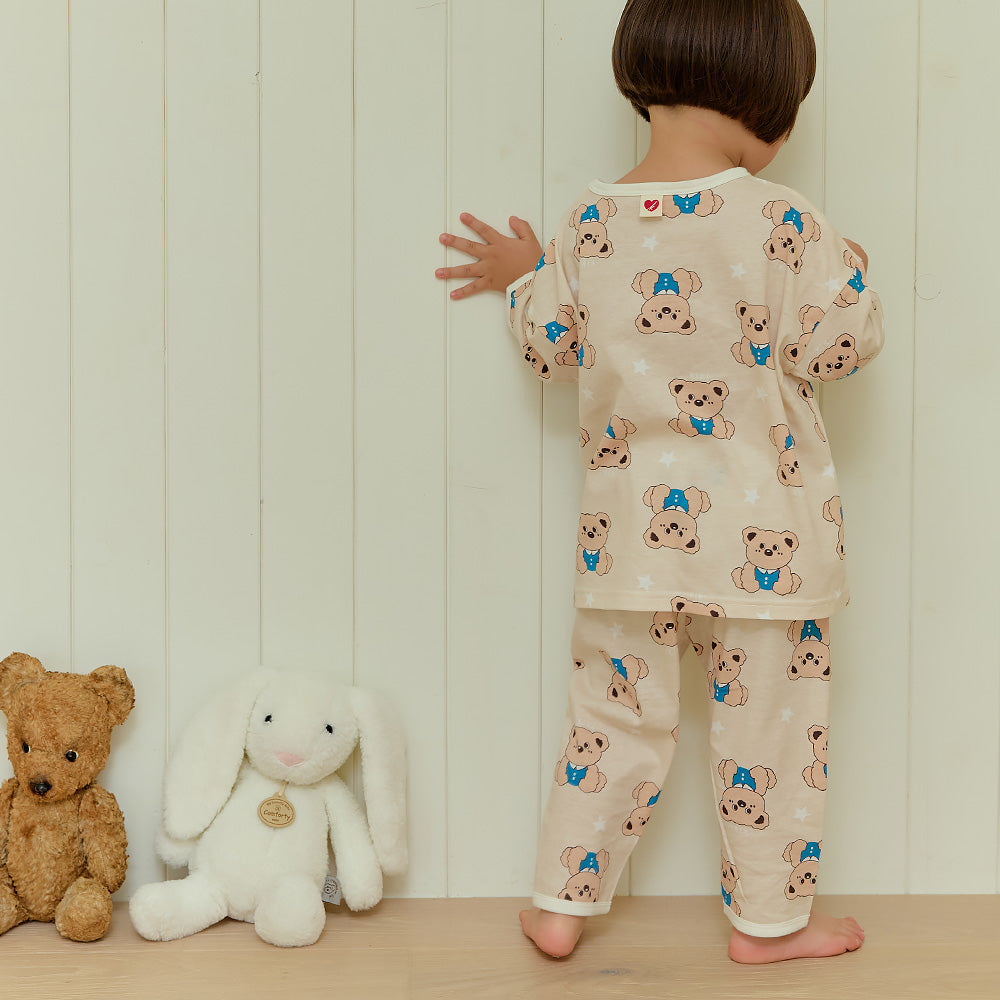 Kiki Story Modal lounge wear