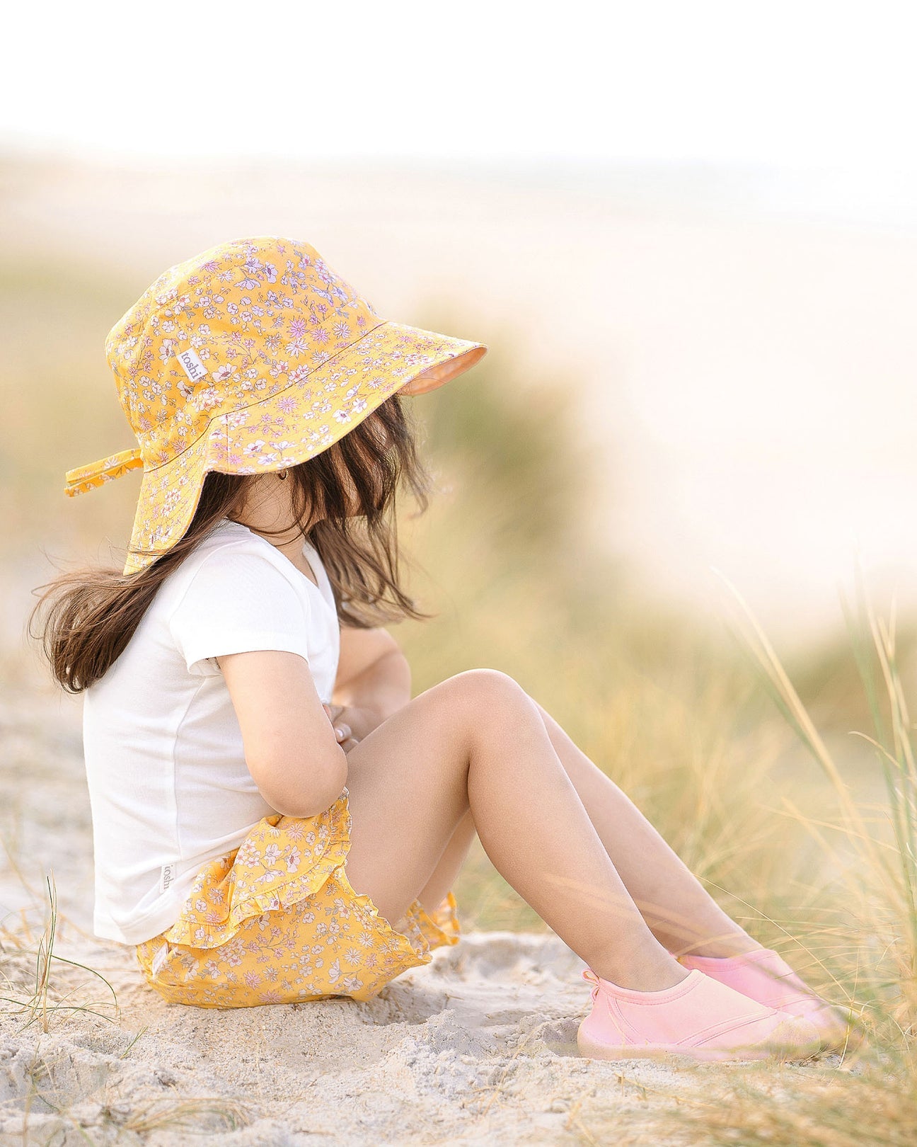 Toshi Sunhat Eva - Current