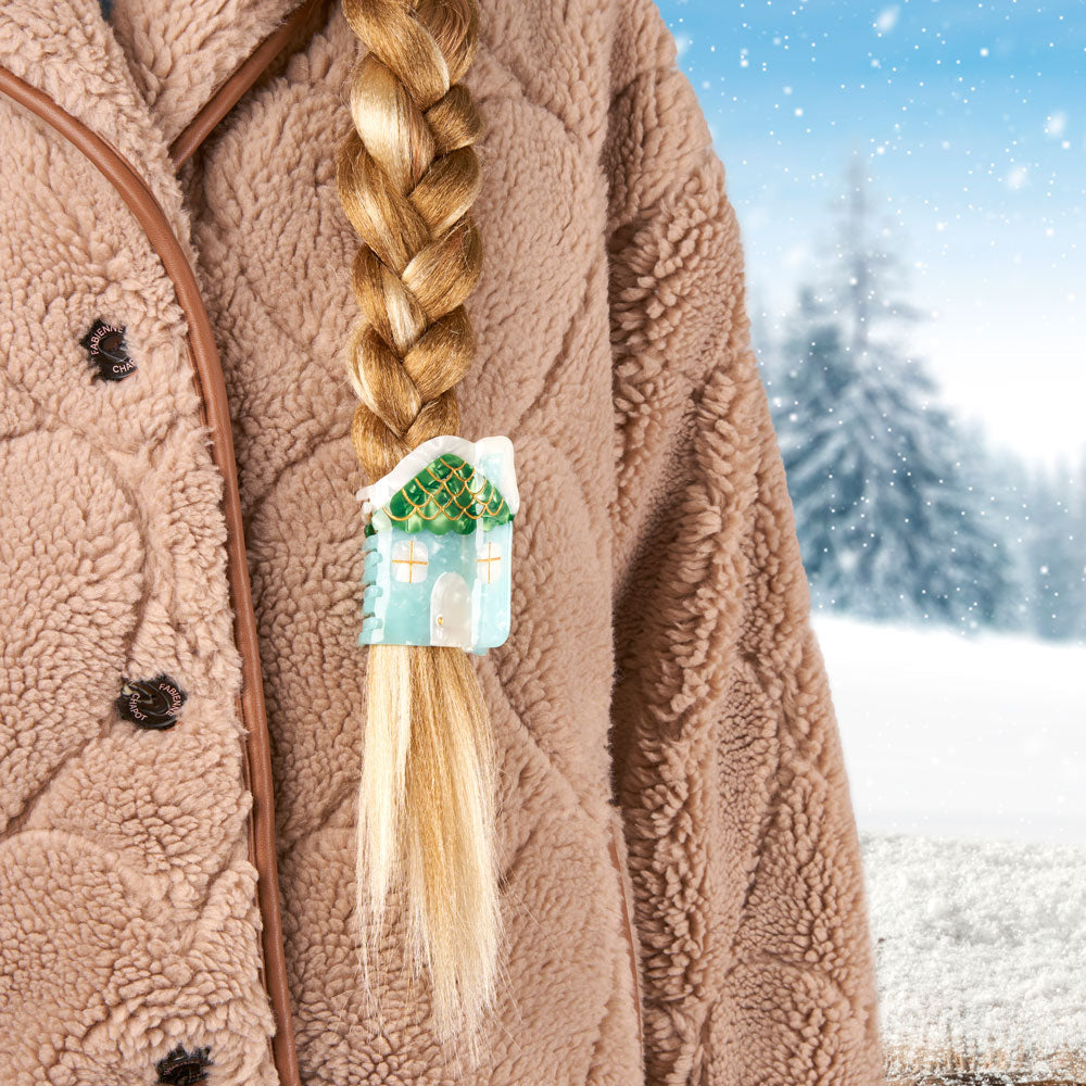 SNOWY HOUSE HAIR CLAW