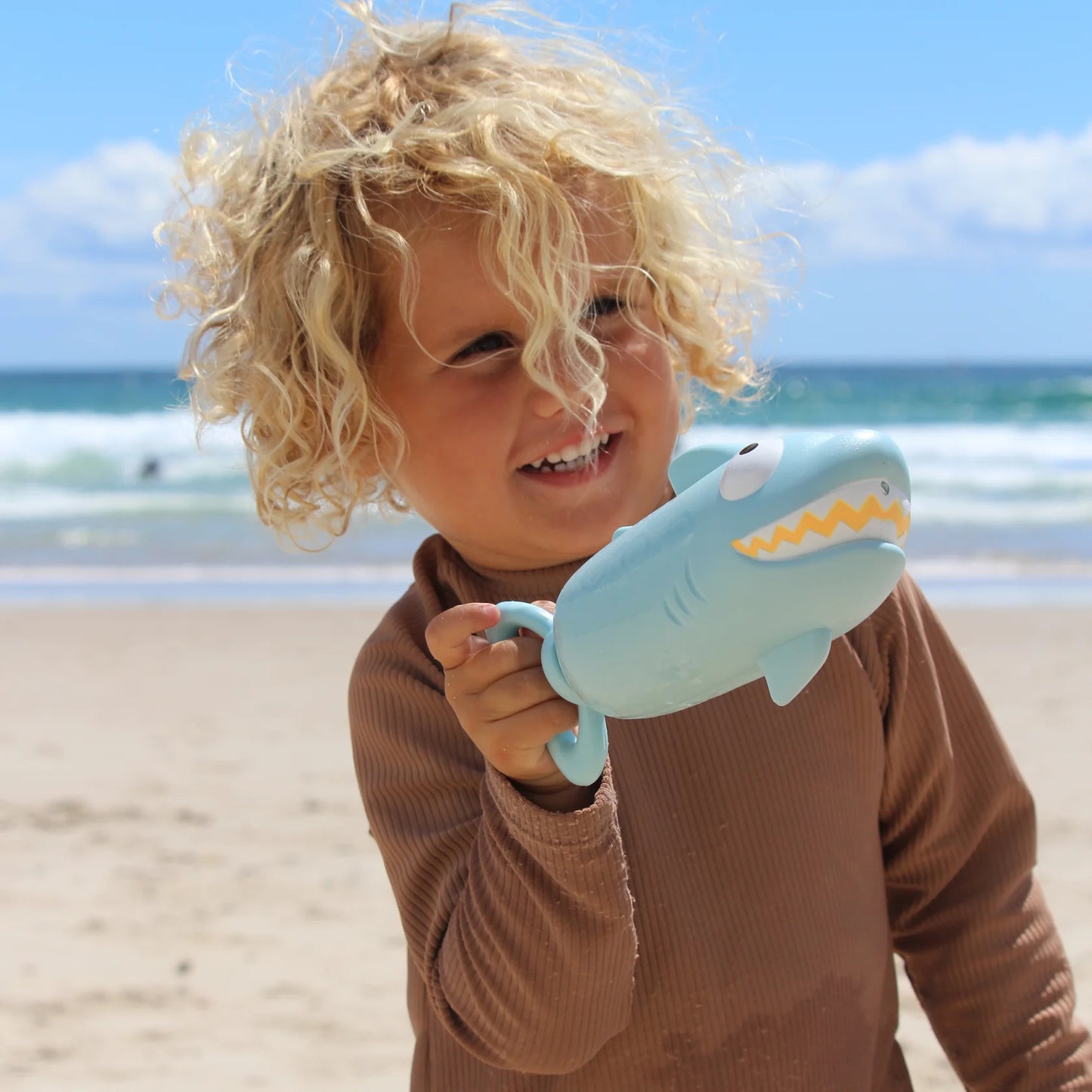 Water Squirters Shark Pastel Blue