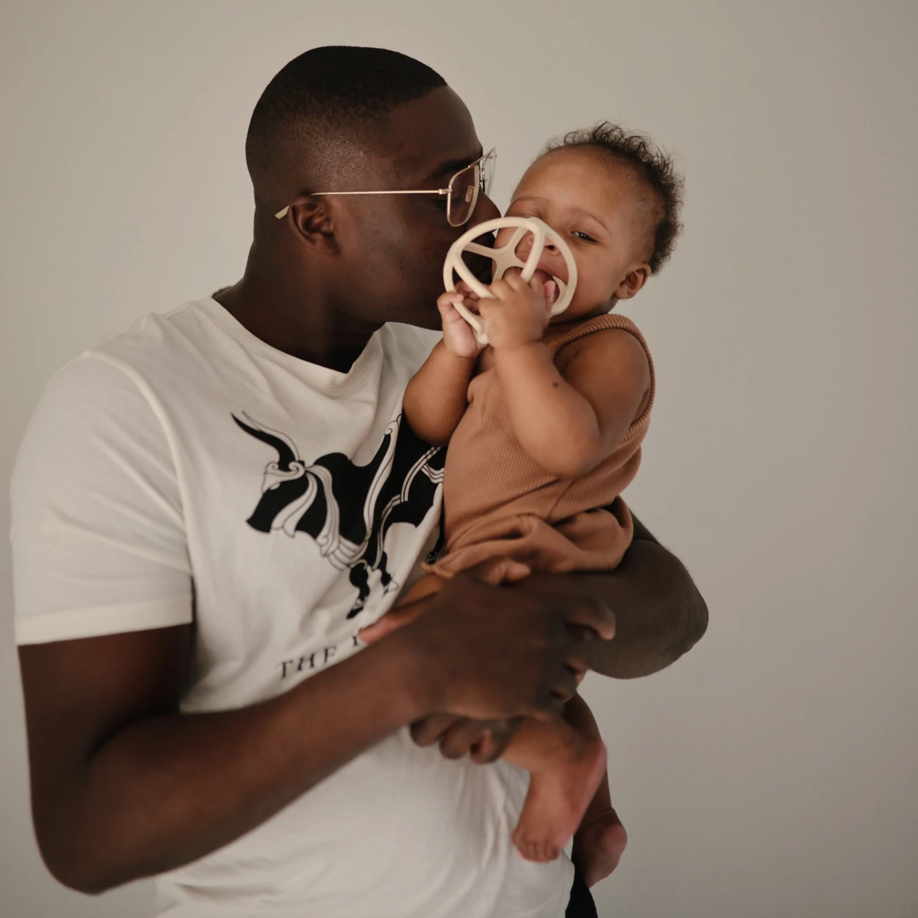 Mushie - 固齒球 Ball Teether (Shifting Sand)