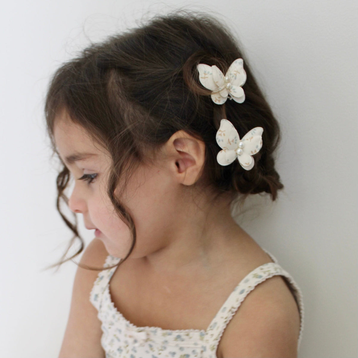 BUTTERFLY CLIP PIGTAIL // BERRY FLORAL - SKY