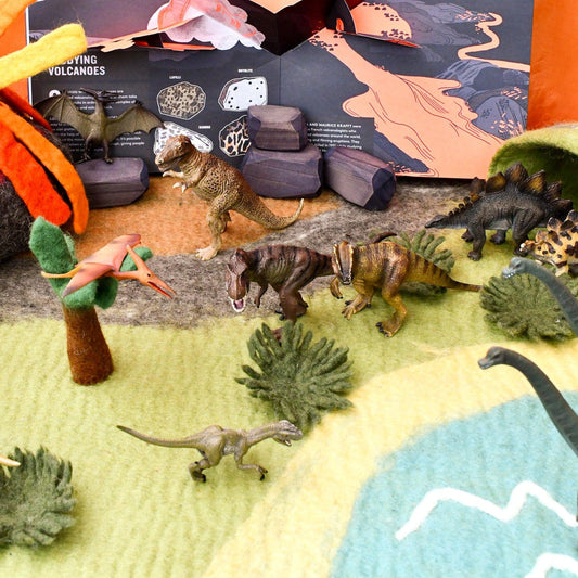 Tara treasure - LARGE DINOSAUR LAND WITH VOLCANO PLAY MAT PLAYSCAPE