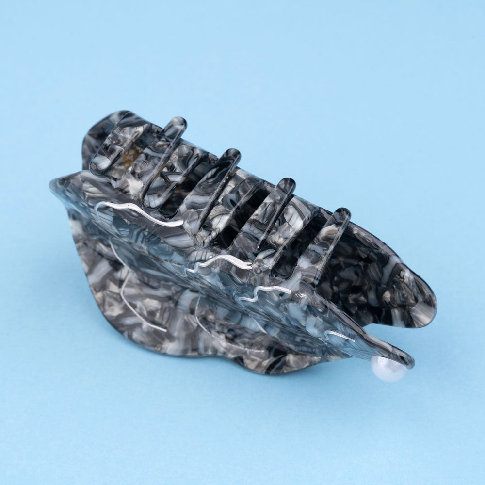 OYSTER HAIR CLAW