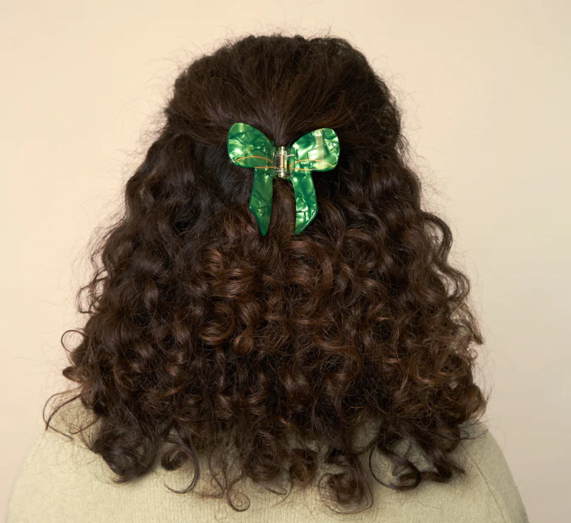 New GREEN RIBBON HAIR CLAW